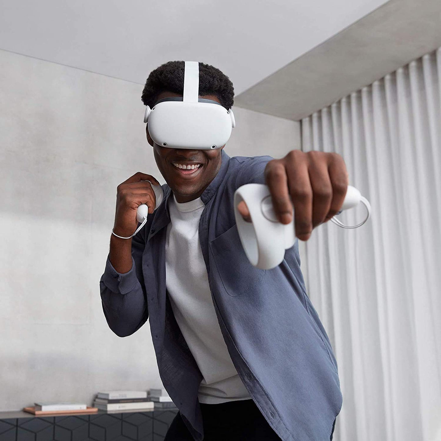 Oculus Quest 2 All-in-One VR Headset 64 GB O235
