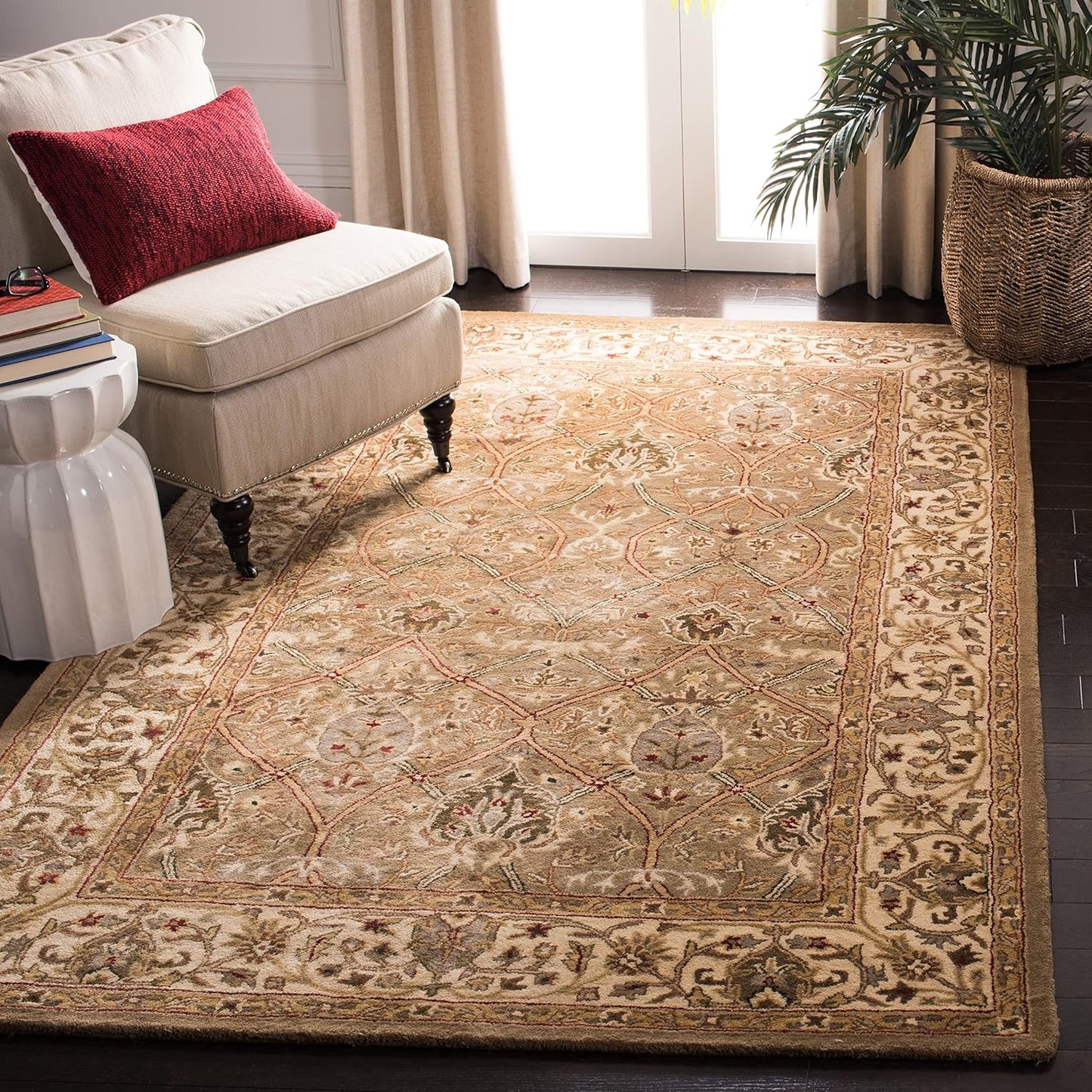 SAFAVIEH Persian Legend Collection Area Rug - 9'6" x 13'6", Light Green & Beige, Handmade Traditional Wool, Ideal for High Traffic Areas in Living Room, Bedroom (PL819A)