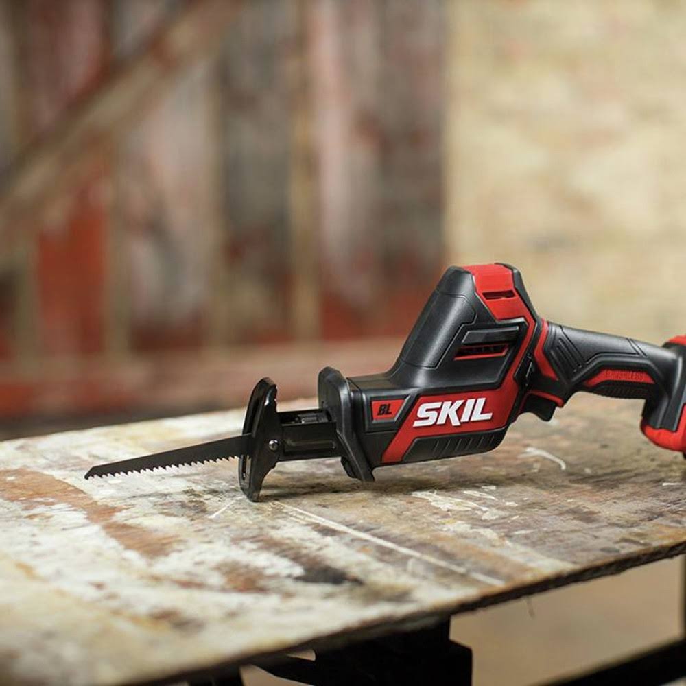 Skil PWRCore 12 12V Cordless Brushless Reciprocating Saw Kit with Battery & Charger Z658