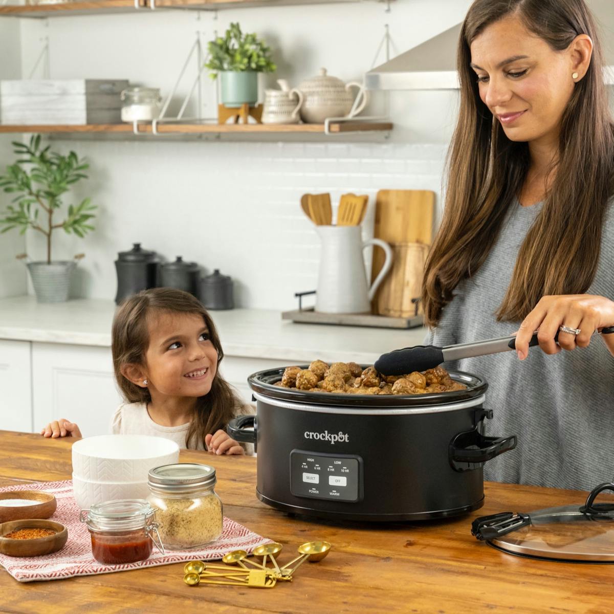Crock-Pot One-Touch Control 6-Quart Cook & Carry Slow Cooker, Matte Black — Product Information — Item Information oR