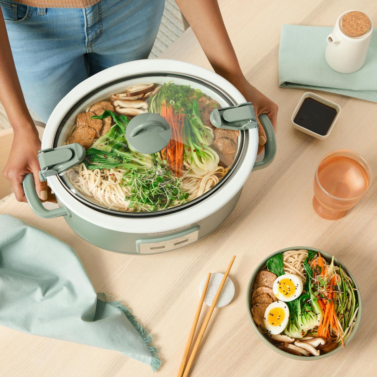 Crock-Pot Programmable Design Series 6-Quart Cook & Carry Slow Cooker, Moonshine — Product Information | Product Guide PD